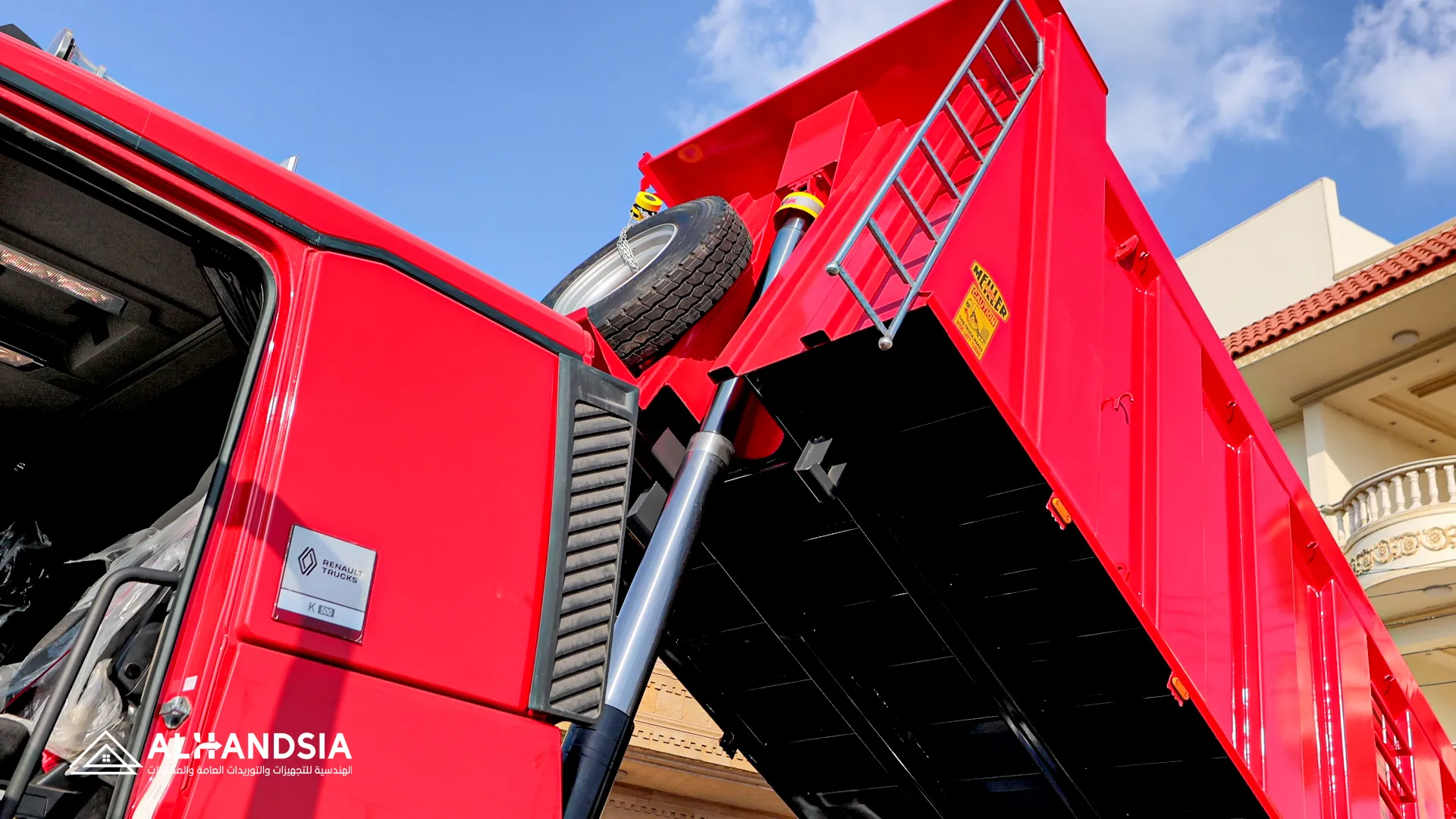 Dump truck transport 23